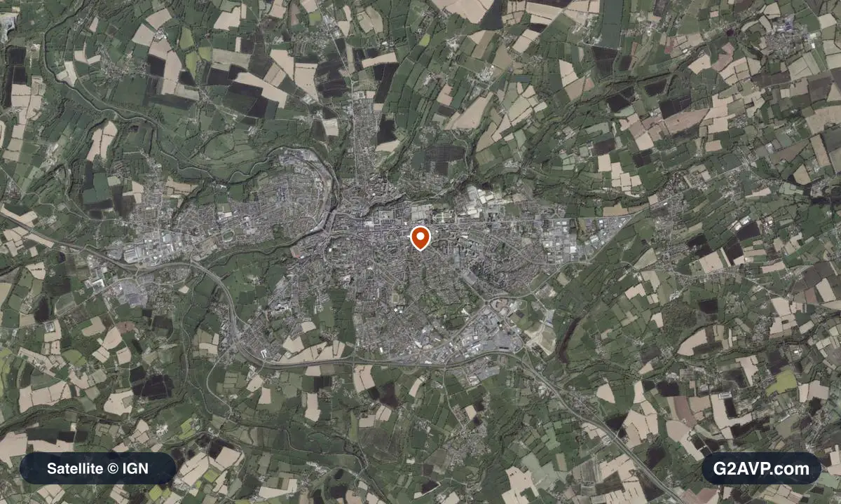 Vue satellite (orthophoto IGN) du secteur de Saint-Lô, même emprise que la carte géologique