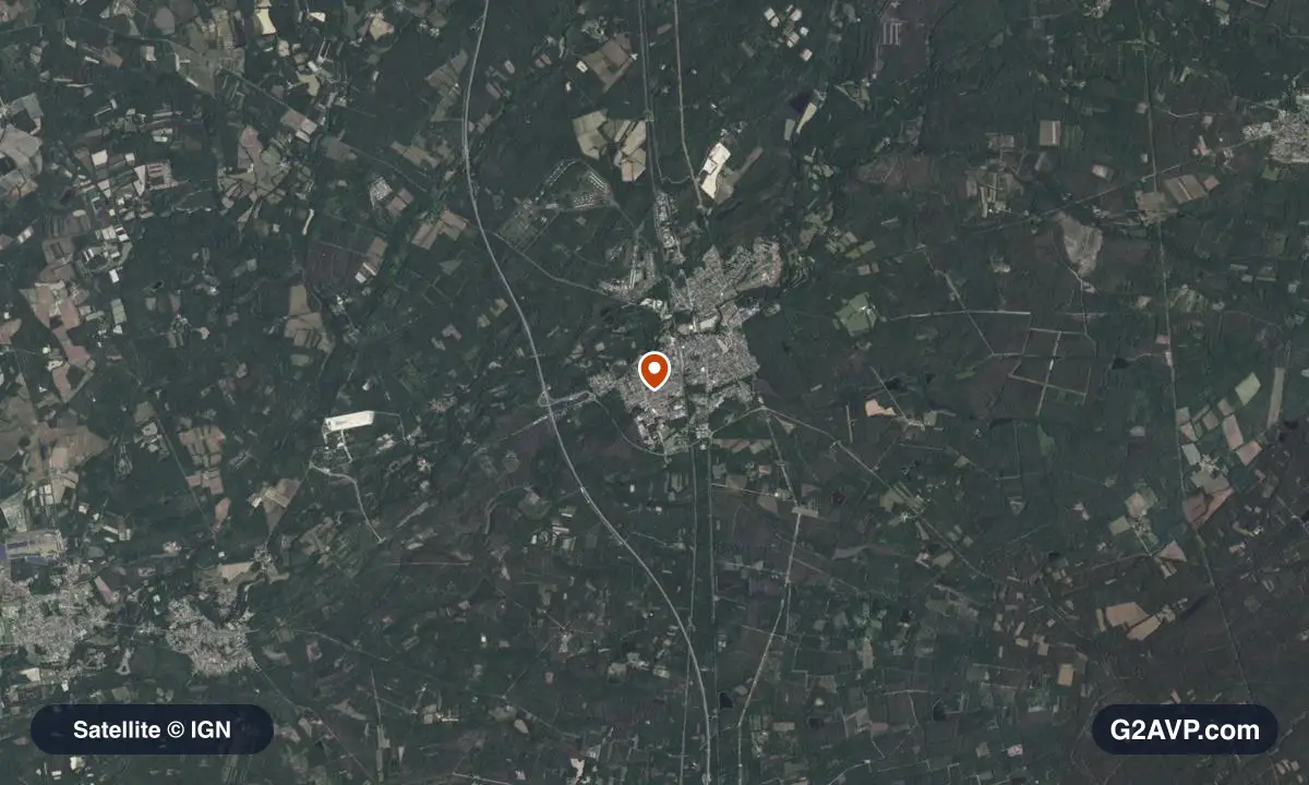 Vue satellite (orthophoto IGN) du secteur de Salbris, même emprise que la carte géologique