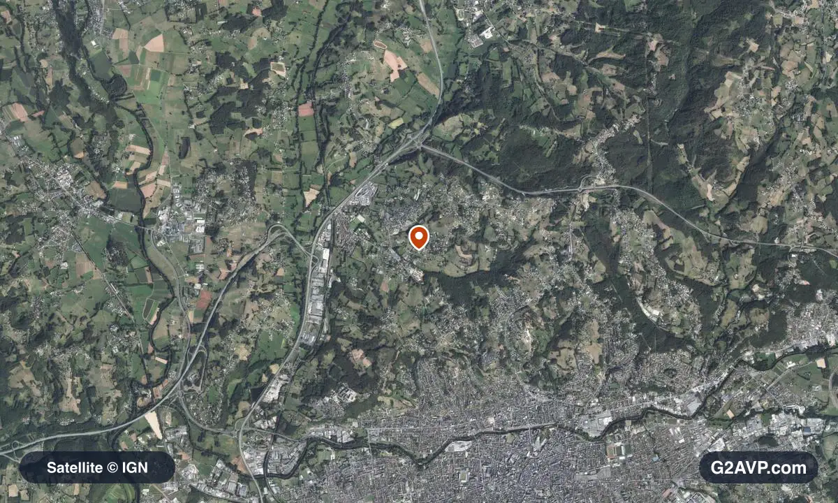 Vue satellite (orthophoto IGN) du secteur d'Ussac, même emprise que la carte géologique