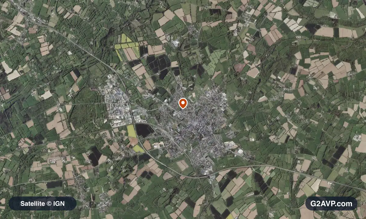 Vue satellite (orthophoto IGN) du secteur de Valognes, même emprise que la carte géologique