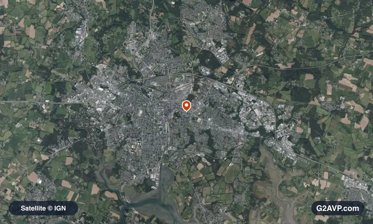 Vue satellite (orthophoto IGN) du secteur de Vannes, même emprise que la carte géologique