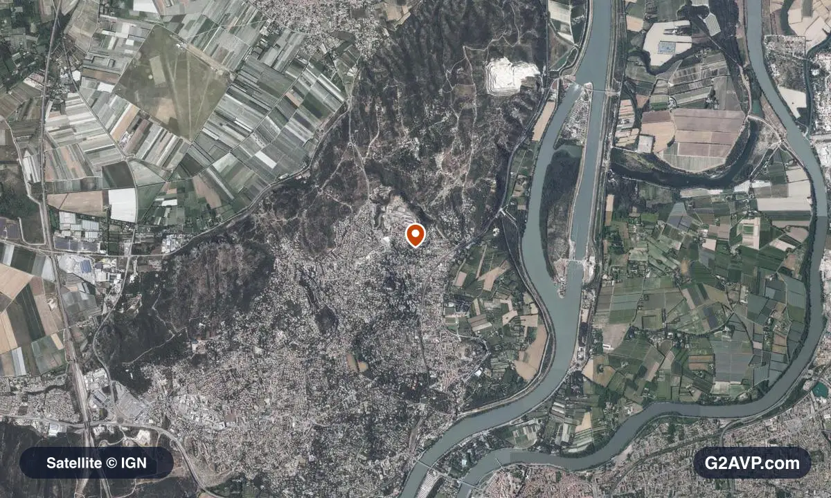 Vue satellite (orthophoto IGN) du secteur de Villeneuve-lès-Avignon, même emprise que la carte géologique