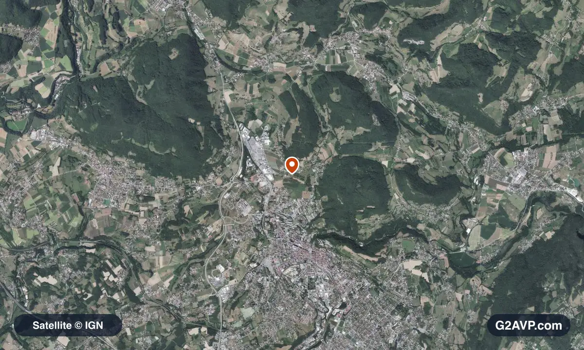 Vue satellite (orthophoto IGN) du secteur de Voiron, même emprise que la carte géologique